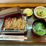 うなぎの甚八 - 松
                                きも吸い　香物　サラダ