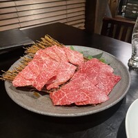 炭火焼肉 日本橋イタダキ - 