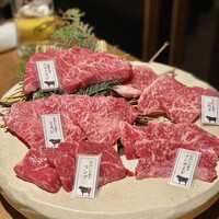 大衆肉酒場 こだわり米 匠 - その日のおすすめを出してくれます。