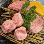 Sumibiyakiniku Genchan - 