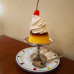 カフェ ティシャーニ - クリームカラメルのクラッシック・プリン￥650
            