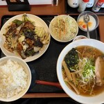 台湾料理 王府 - 回鍋肉ランチ 700円　ラーメン変更（醤油） 100円