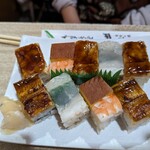 末廣 - 京風箱寿司
