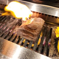 北新地 神威 - 火を噴く厚切り