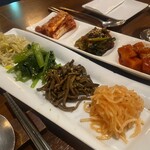 COSARI NEW KOREAN TABLE TOKYO - 