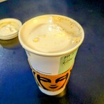 スターバックス・コーヒー - Grandeドリップコーヒーのミルク追加