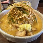 麺屋 おざわ - 生姜付き味噌ラーメン（辛ねぎ）1250円