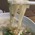 ノング インレイ - 麺浮遊！
アジア諸国によくあるタイプのあのウマいヤツ。