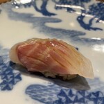 Tachigui Sushi Uogashi Yamaharu - 鯛昆布締め