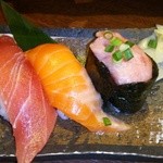 だんや 甲府店 - お好みで選べる。一貫当たりの、お値段設定。サーモン100円　鮪120円　ねぎ鮪100円