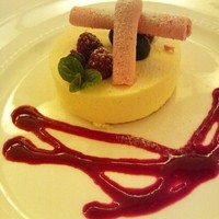ザ・ステーキハウス - コースのデザート、チーズケーキ美味