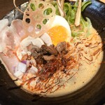 鯛担麺専門店 抱きしめ鯛 - 牡蠣の辛味噌ラーメン(1,300円) 辛さが三段階で選べるので3辛 シビ辛系です