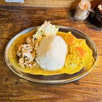 ララカレーハママツ - チキンとクリーミーベジタブル　850円