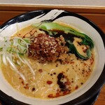 俺の中華たなか家 - 　先客３名様提供後に着丼＼(^o^)／　(゜o゜;おぉ〜❗なかなか良いお顔で登場です(*^_^*)v