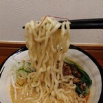 俺の中華たなか家 - 麺リフト⤴️麺リフトも❊ピント❊が合わず(TOT)　美味しさ伝えられないのが残念＿|￣|○