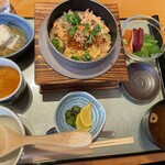 大山鶏と鮮魚 居酒屋 まいか - 