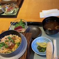 大山鶏と鮮魚 居酒屋 まいか - 