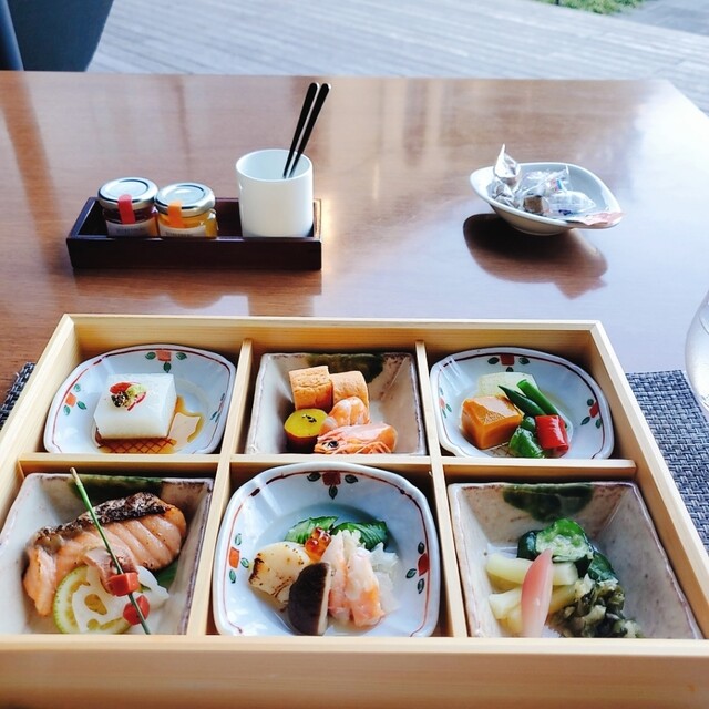 restaurant library the hotel seiryu