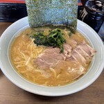 寿々喜家 - ラーメン（中）チャーシュー