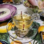 ピッツェリア エ オステリア パドリーノ - ドリンクは「オリーブ茶」にしましたー。