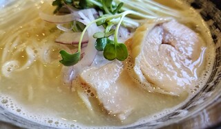 Soup labo - 鶏塩ラーメン(大) ふつう