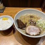 つじ田 味噌の章 - 味噌らーめん ¥980＋替え飯 ¥100（価格は訪問時）