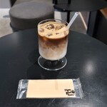 Cafe Apero - カフェラテ（アイス）　750円