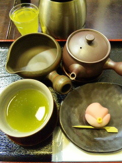 Yamamotoyama - お茶と和菓子 600円：鹿児島知覧の煎茶を選択