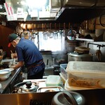 麺屋 悠 - 山内店主調理中