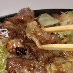 肉のますゐ - モウモウ焼きアップ