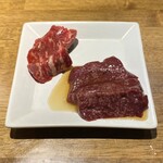 立喰い焼肉　おやびん - ・牛レバー 275円/税込
・ハラミ 308円/税込