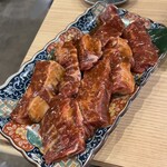 焼肉ホルモンまるよし精肉店 - カルビ