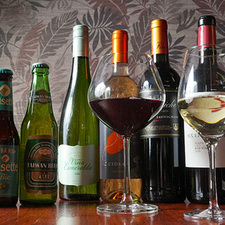 Approximately 30 types of wine from all over the world◆Choose your favorite drink to suit any occasion