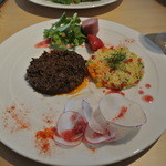 Coin - オードブル：牛肉のスパイス煮とクスクスのサラダ