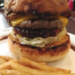 オールドニューダイナー - 自家製ベーコンのボリューム！