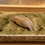 赤坂 鮨 ふくなが - 甘エビの代わりにエンガワ