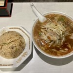 榮太郎 - にんにく野菜ラーメン＆半チャーハン