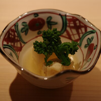 鮨 由う - 