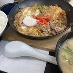 とんかつ　かつや - 定食にしたから鍋で混ざっちゃったね。