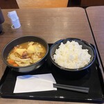 CoCo壱番屋 - 料理写真:ローストチキンスープカレー
