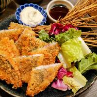 しゃぶしゃぶ 吟半 お台場店 - これだけで定食屋としてピン立ち出来そうな「真鯵のレアアジフライ」