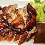 Chao Betonamu - ベトナム風丸ごと鴨のオーブン焼き