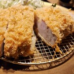 Katsuプリポー - ふっくらキラキラの米沢豚