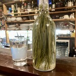 BARU 竹末 - 松の葉の自家製炭酸水。