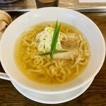 手打ち麺 やす田 - イリコ塩