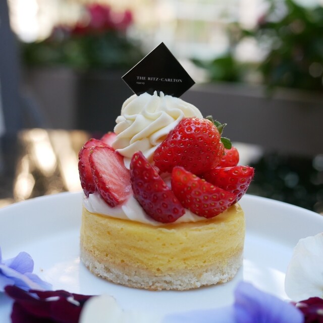 The Ritz Carlton Cafe & Deli photo 3