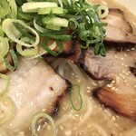 博多ラーメン げんこつ 梅田店 - 