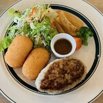 レストラン本陣 - ハンバーグとコロッケのワンプレート