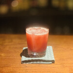 BAR OLD - ① ロッシーニ（苺+シャンパン）