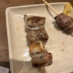 立呑み 焼きとん 大黒 - 喉笛